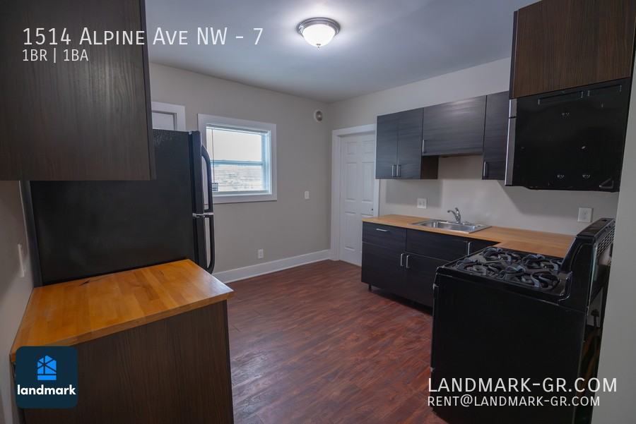 1514 Alpine Ave Nw #7 - Photo 5 of 16