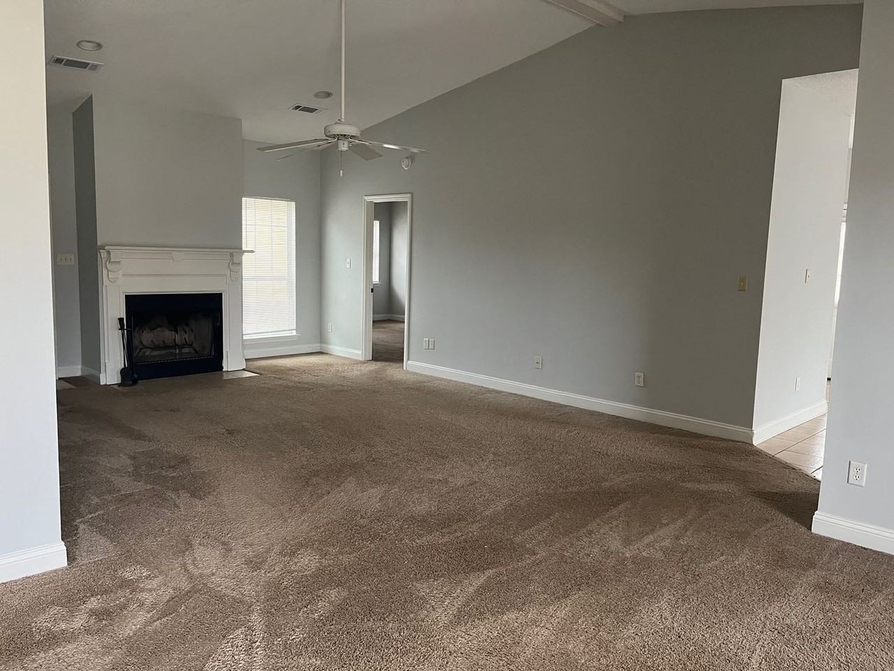 250 Mayfield Dr - Photo 6 of 10