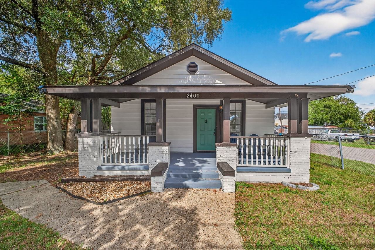 2400 W Gadsden St - Photo 4 of 46