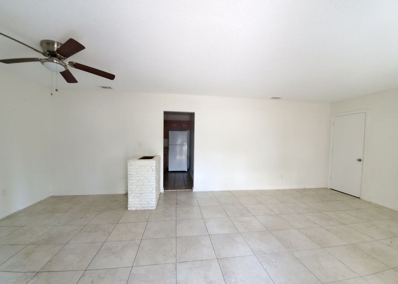 1905 Athens Ave - Photo 6 of 20