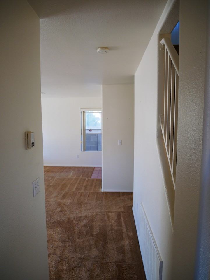 2313 Avery Dr - Photo 4 of 33