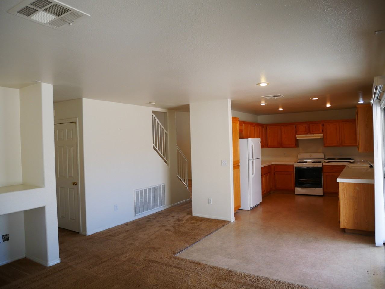 2313 Avery Dr - Photo 7 of 33