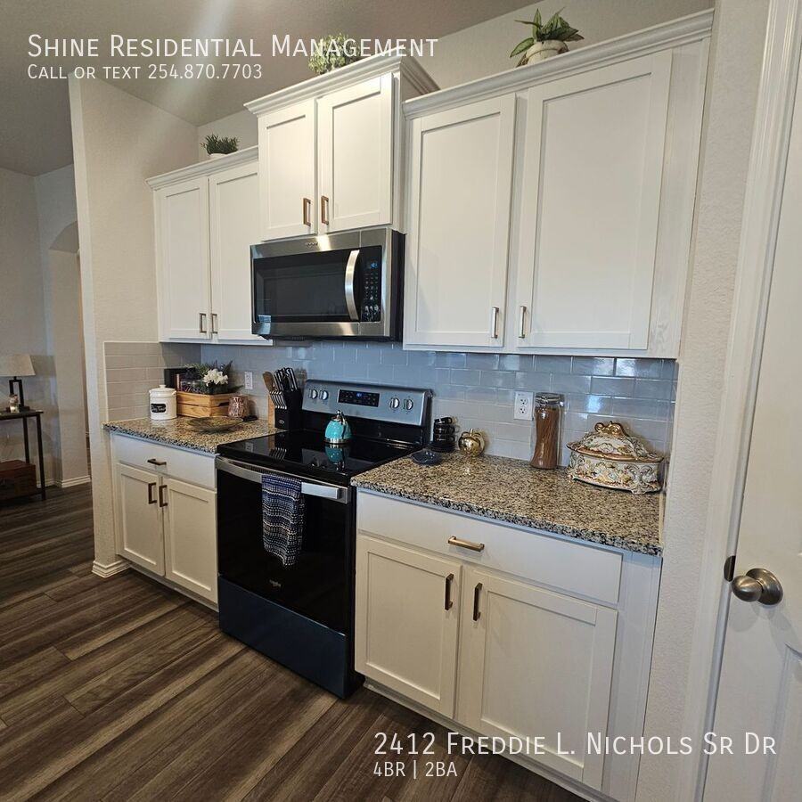 2412 Freddie L. Nichols Sr. Dr - Photo 6 of 17