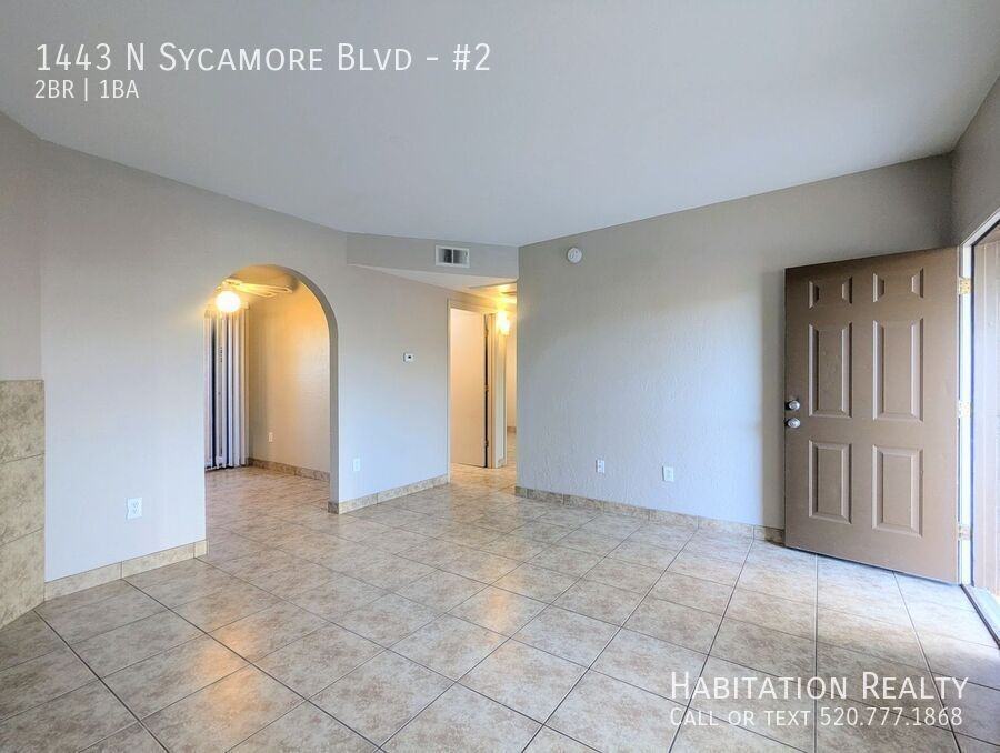 1443 N Sycamore Blvd #2 - Photo 5 of 22