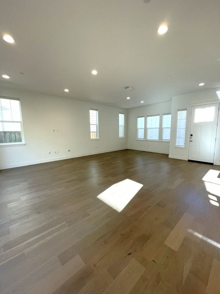 8360 Marine Way - Photo 2 of 27