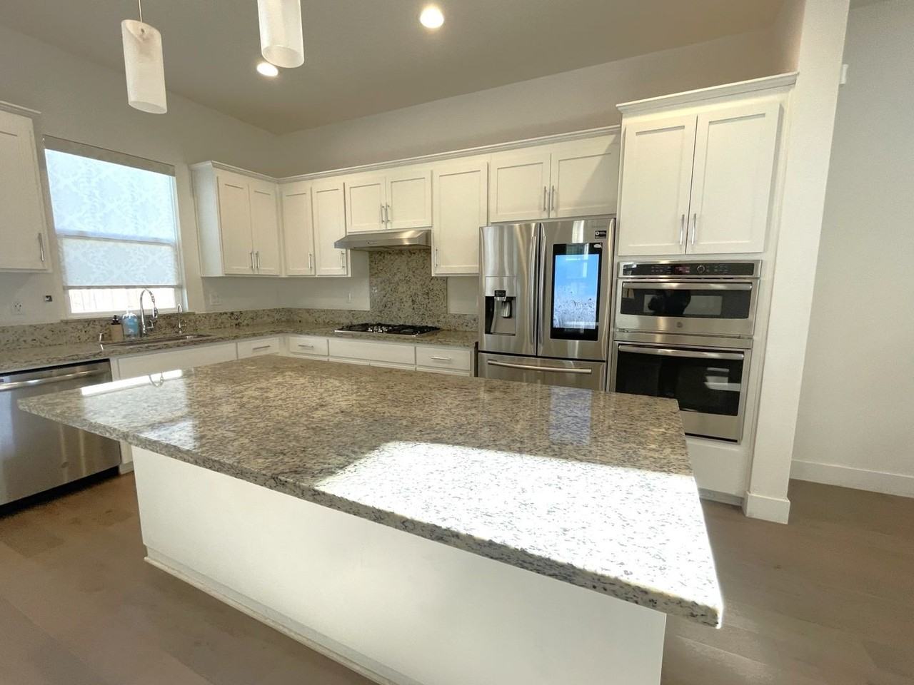 8360 Marine Way - Photo 5 of 27