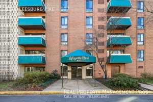 featured image of 6147 Leesburg Pike #107