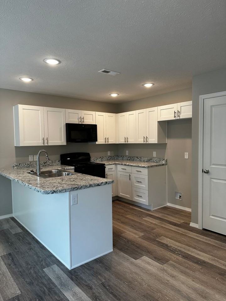 1286 S Westbury Dr - Photo 2 of 16