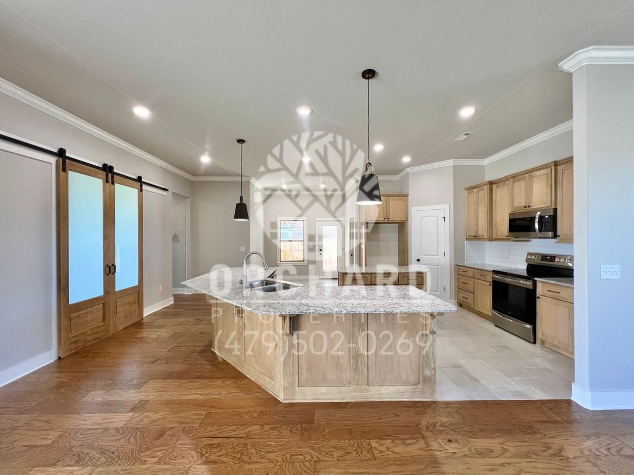 1047 Giulia Ave - Photo 3 of 36