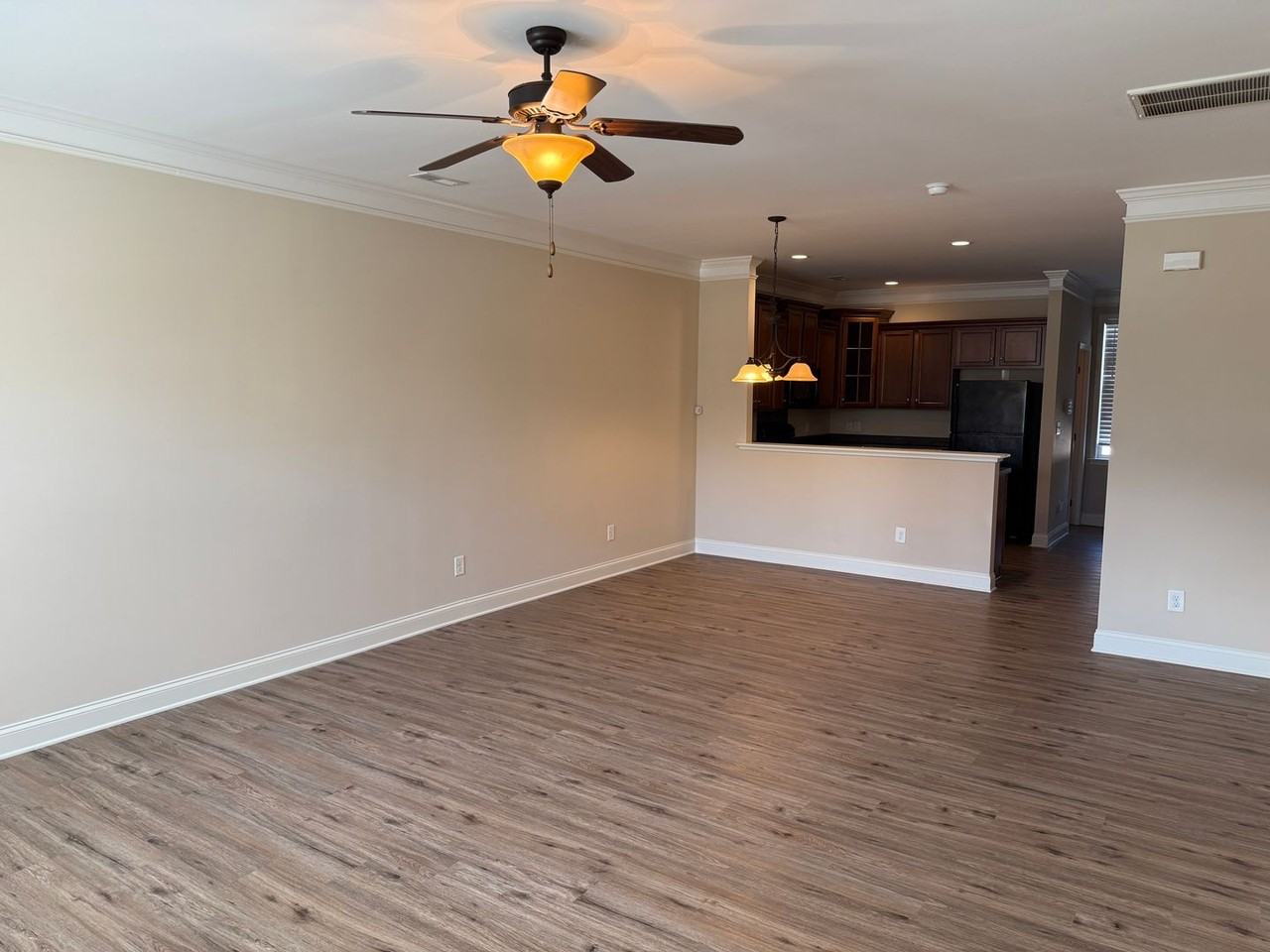 371 Beacon St Nw - Photo 2 of 16