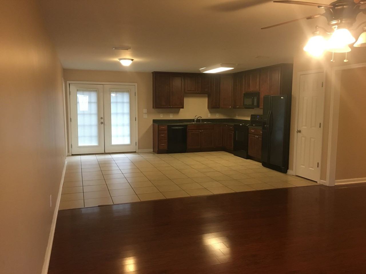 113 Westfield Rd - Photo 3 of 15