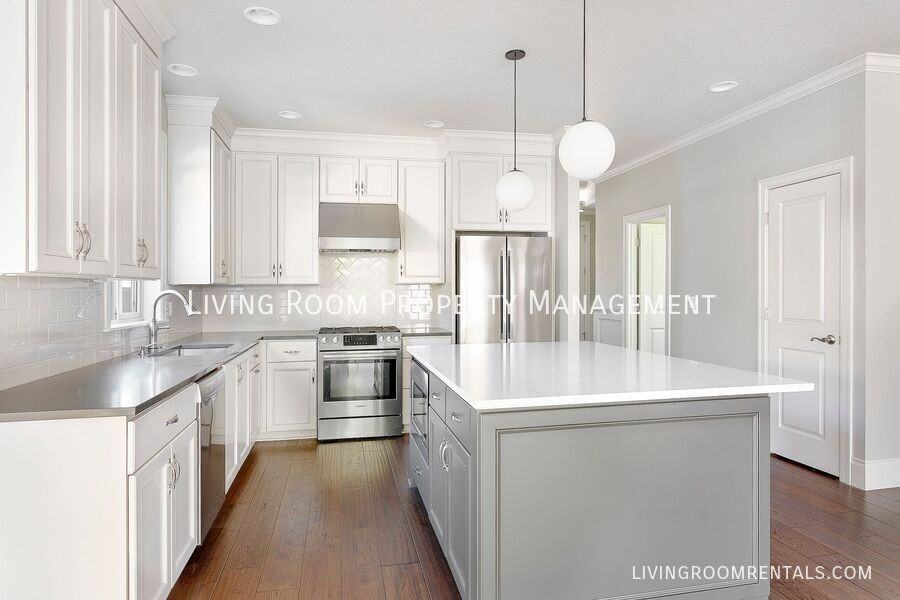 2626 N Winchell St - Photo 5 of 16