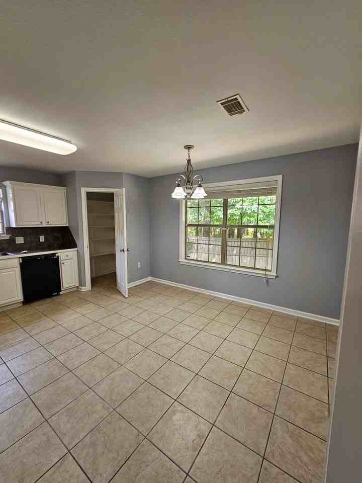 234 Autumnwood Dr - Photo 6 of 33