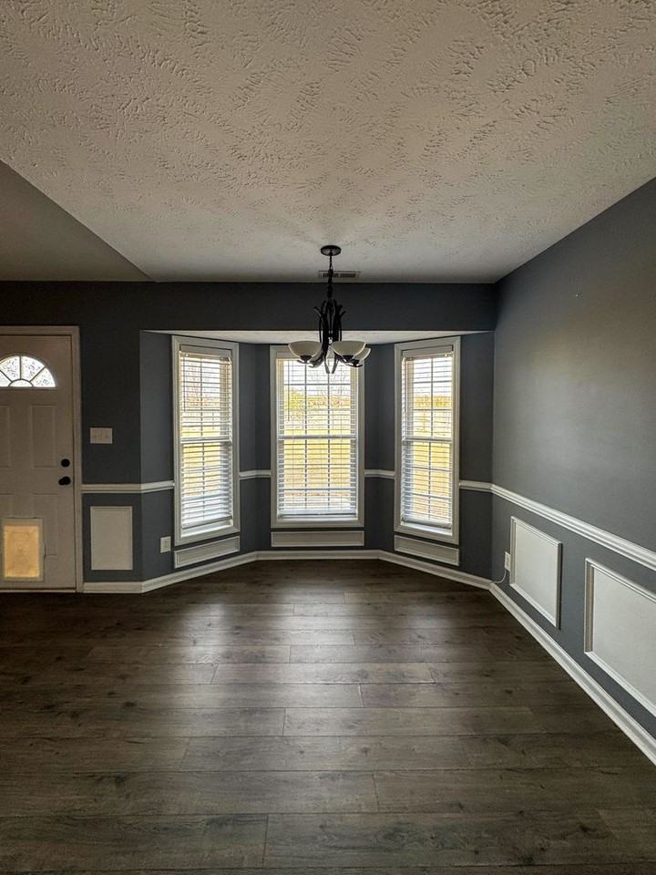 205 Buckeye Dr - Photo 7 of 18