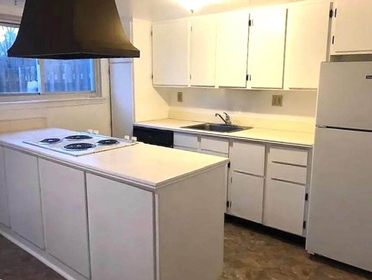 161 Ardwick Ter - Photo 6 of 16