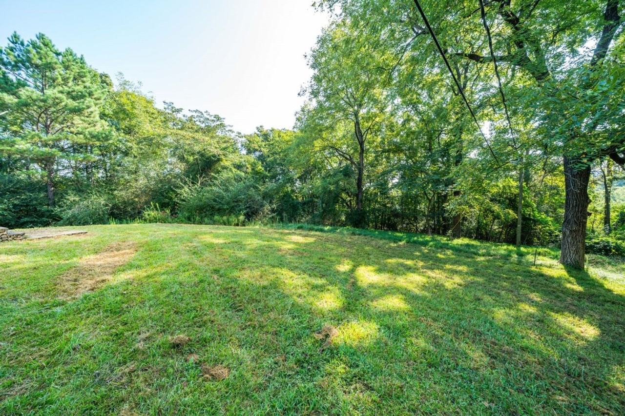 1651 Millie St - Photo 7 of 27