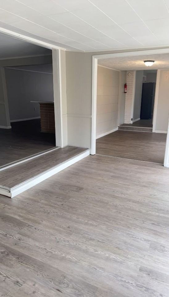 902 Adams St - Photo 7 of 9