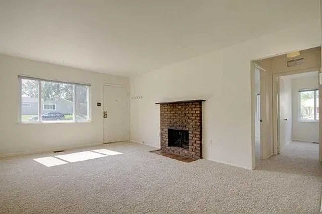 3391 S Flamingo Way - Photo 4 of 17