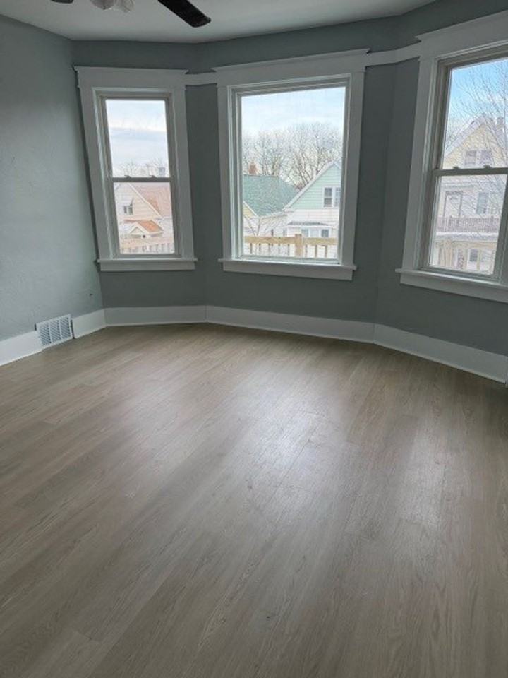 2929 S 9th Pl Uppr - Photo 5 of 11