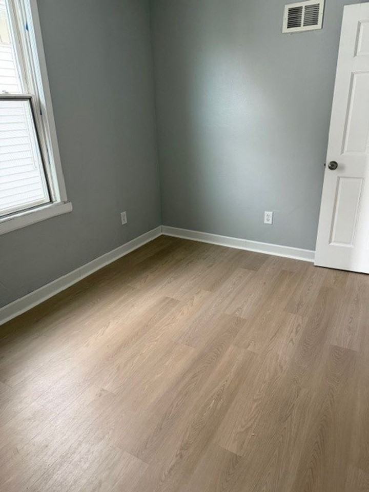 2929 S 9th Pl Uppr - Photo 7 of 11