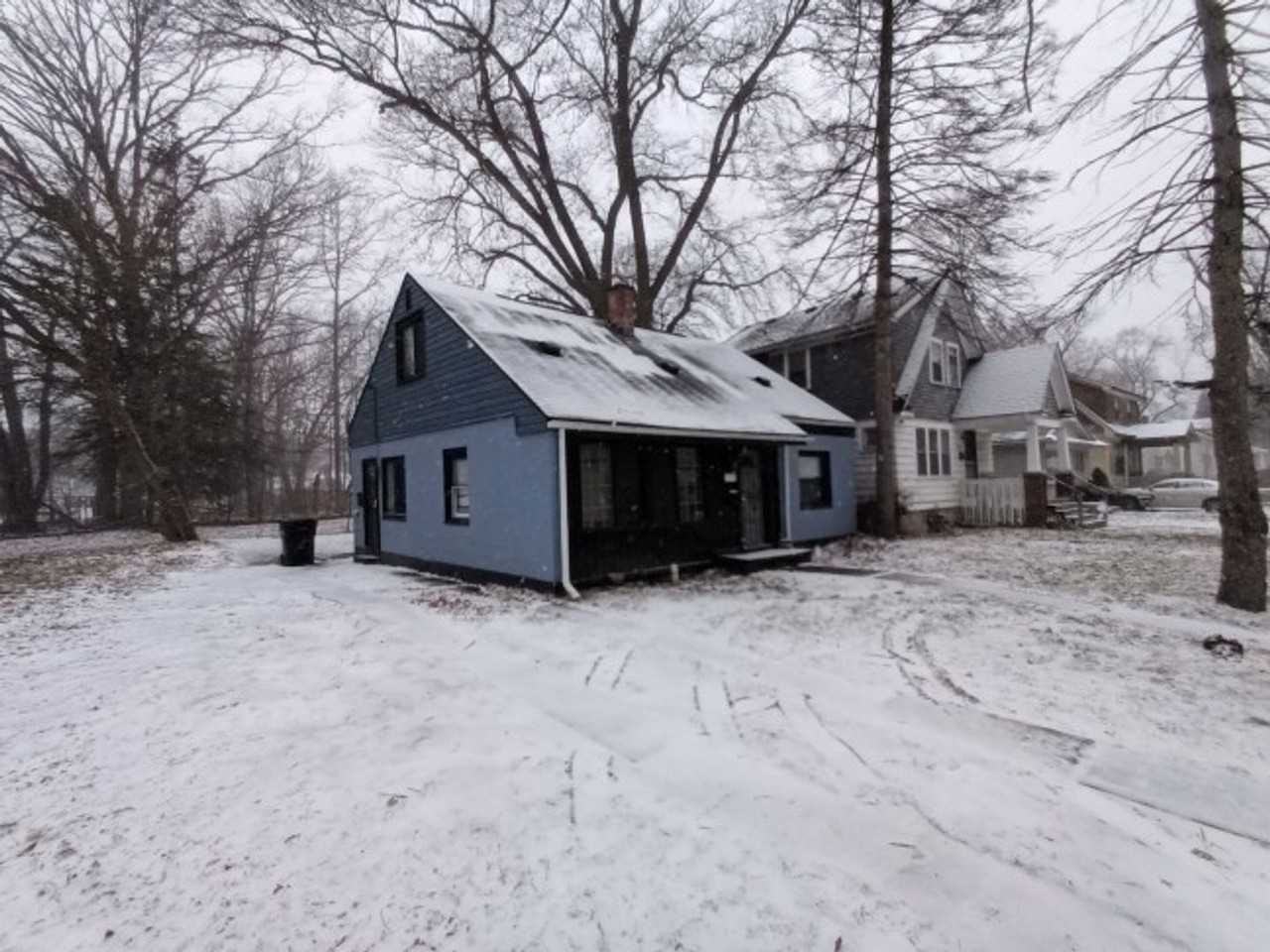 17721 Westbrook St - Photo 3 of 22