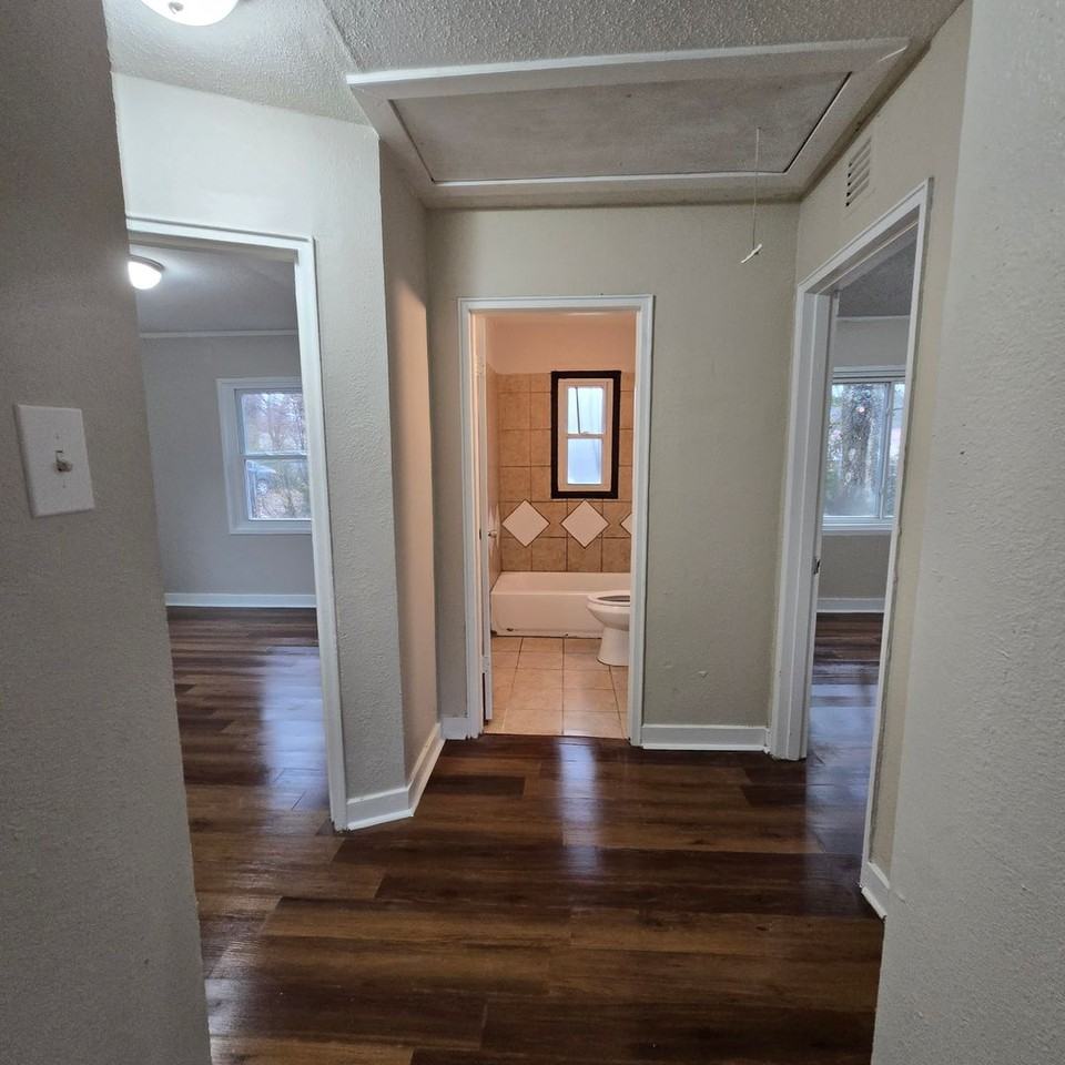 784 Cherokee Ave - Photo 7 of 10