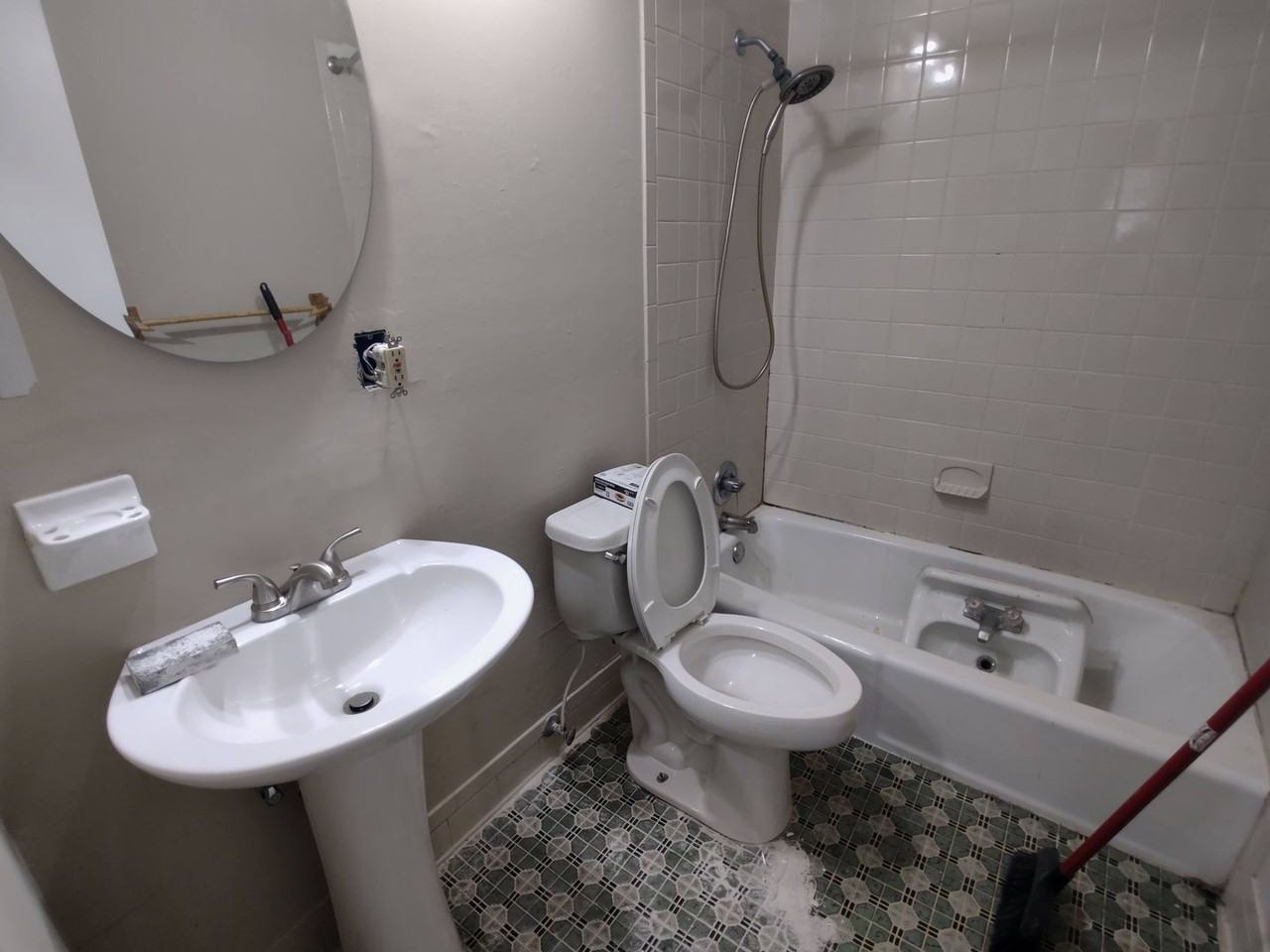 2806 1st Ave - Photo 7 of 19