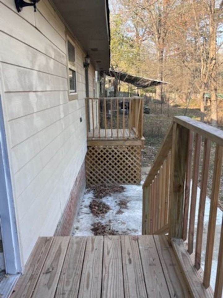 304 Catalina Cir - Photo 4 of 16