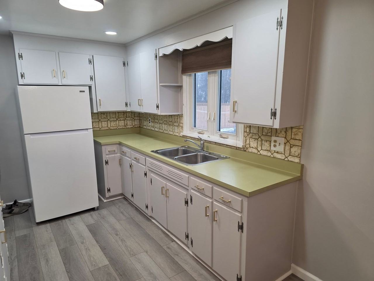 2938 Lyell Rd - Photo 4 of 20