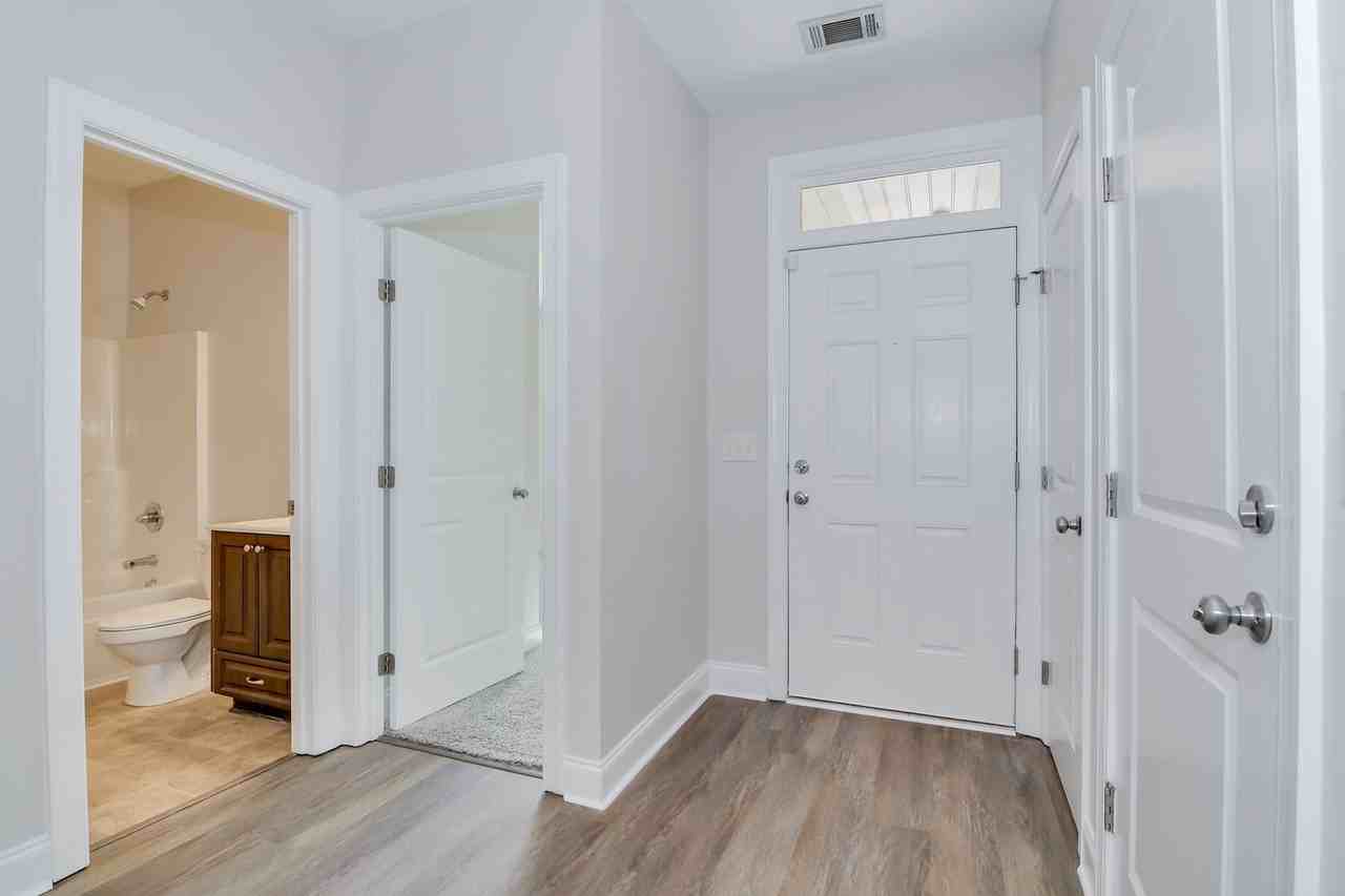 1981 Kenlock Dr - Photo 5 of 28