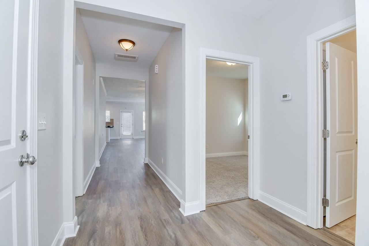 1981 Kenlock Dr - Photo 6 of 28