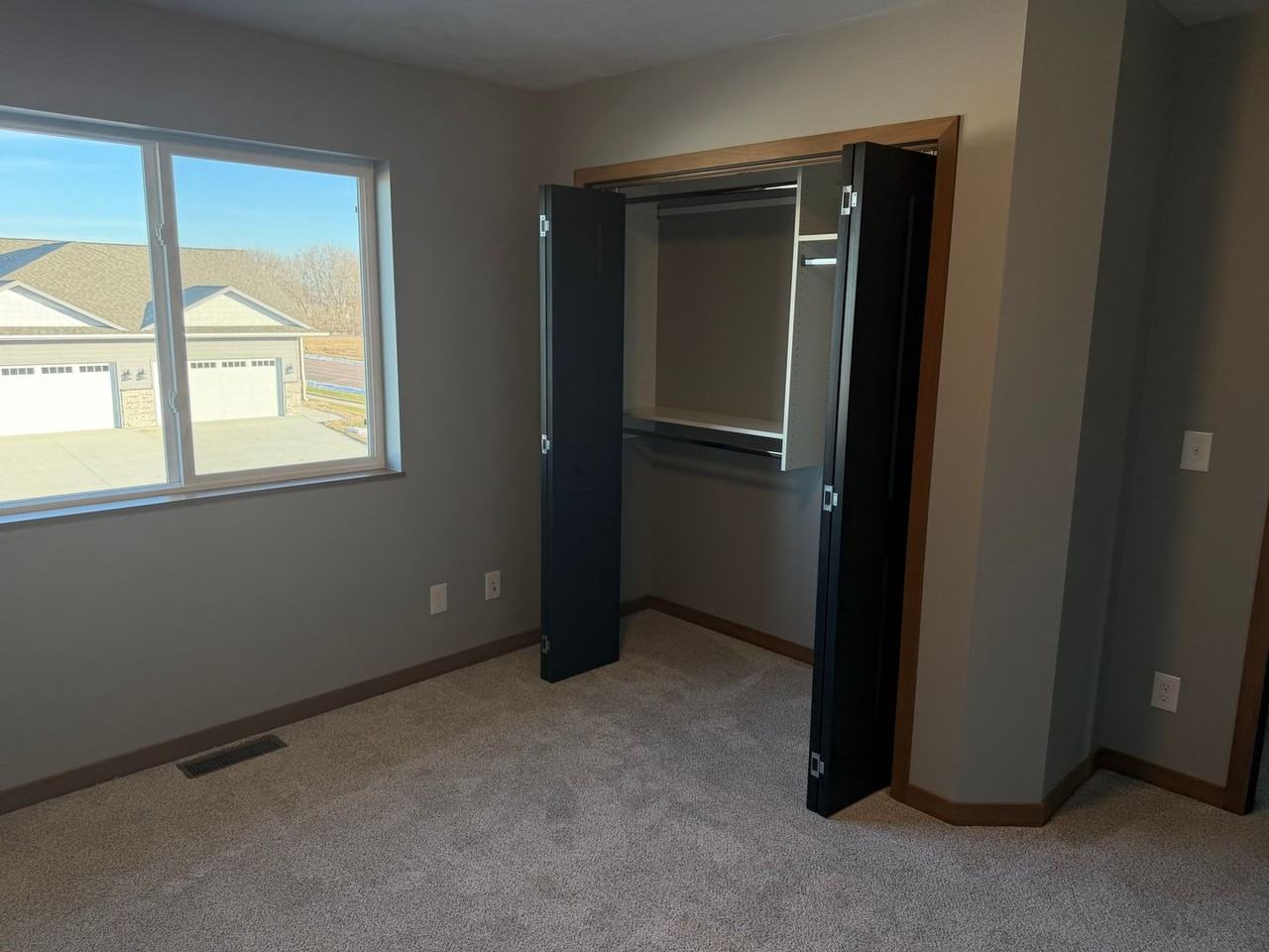 3902 S Caballo Ct - Photo 7 of 19