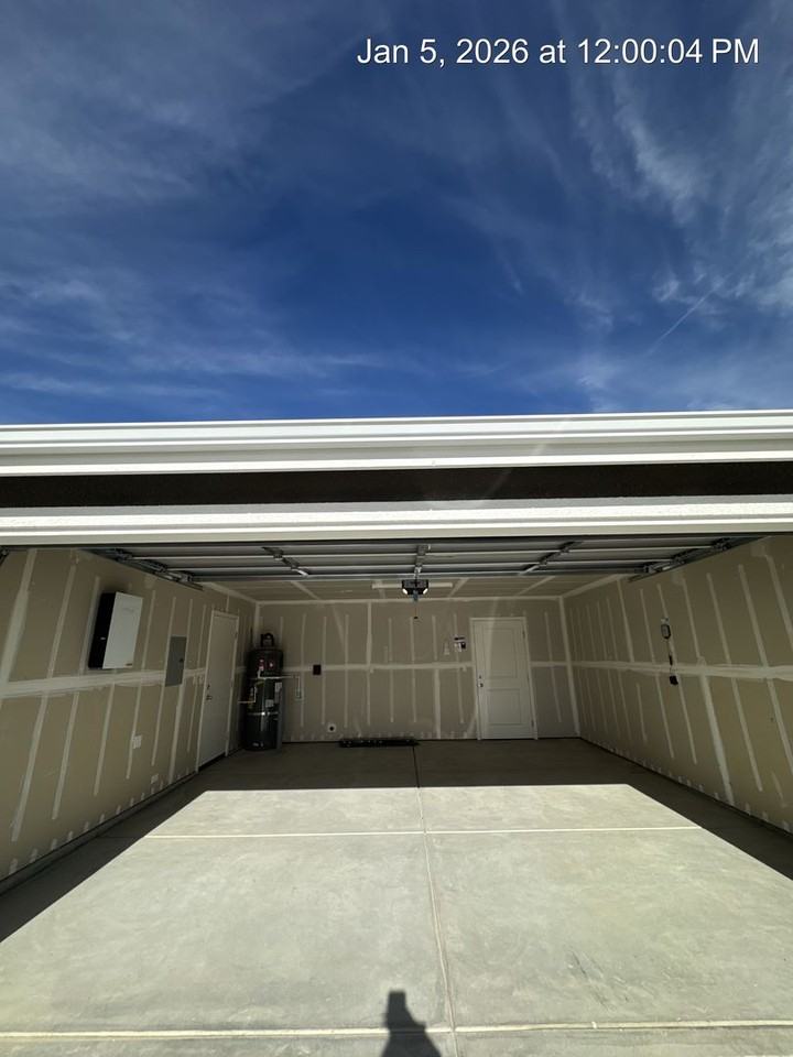 7064 W Wren Ave - Photo 3 of 40