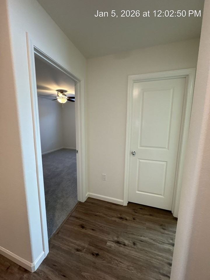 7064 W Wren Ave - Photo 6 of 40