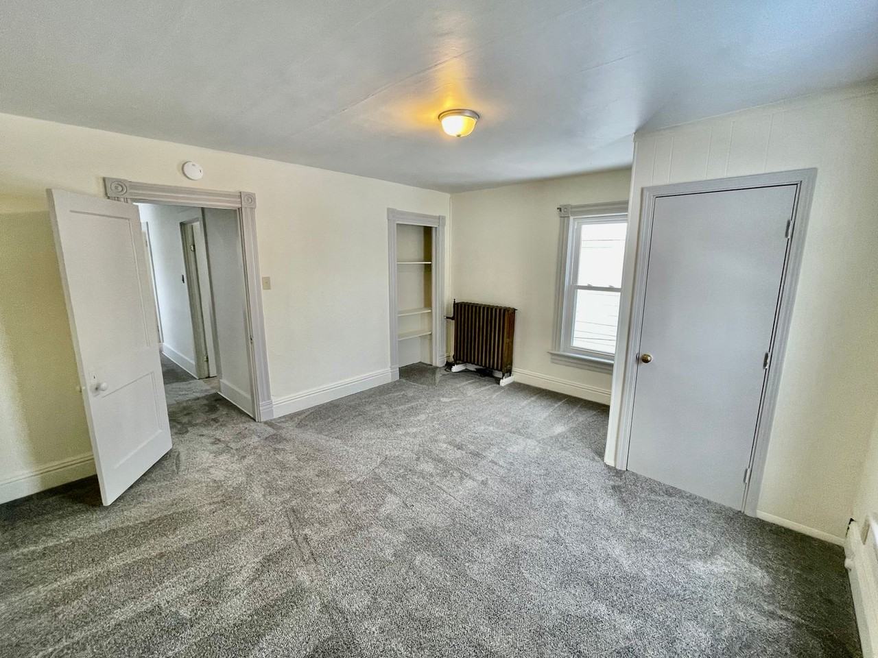 808 Oak St - Photo 3 of 15