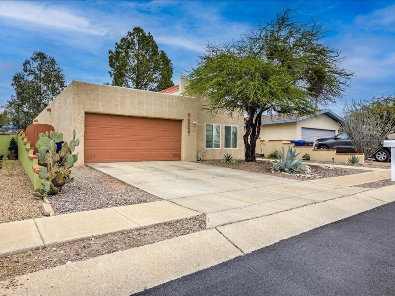 9209 E Calle Maria - Photo 3 of 31