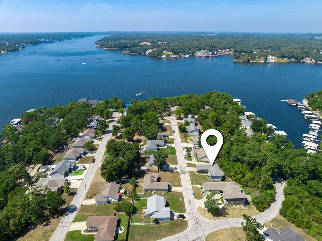 4689 Inlet Ln - Photo 3 of 29