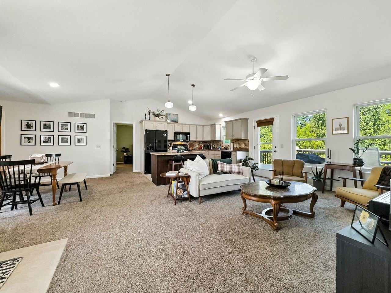 4689 Inlet Ln - Photo 7 of 29