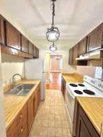 featured image of 40 Hubbell Park