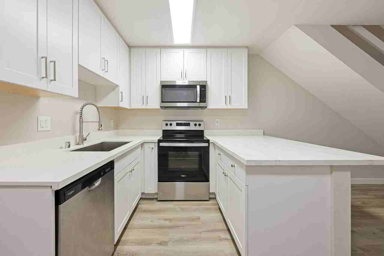 Mesa Palms Apartments - Photo 4 of 26