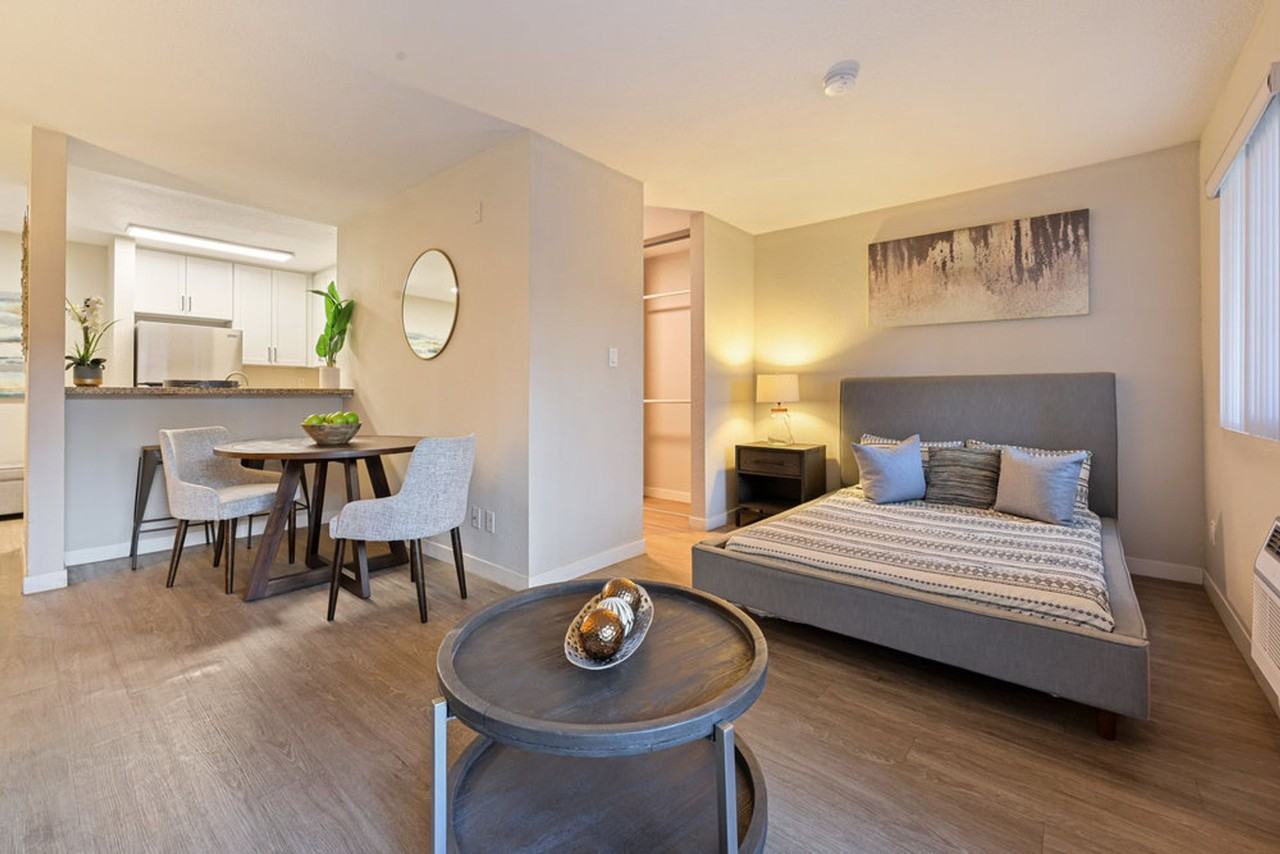 Mesa Palms Apartments - Photo 6 of 16