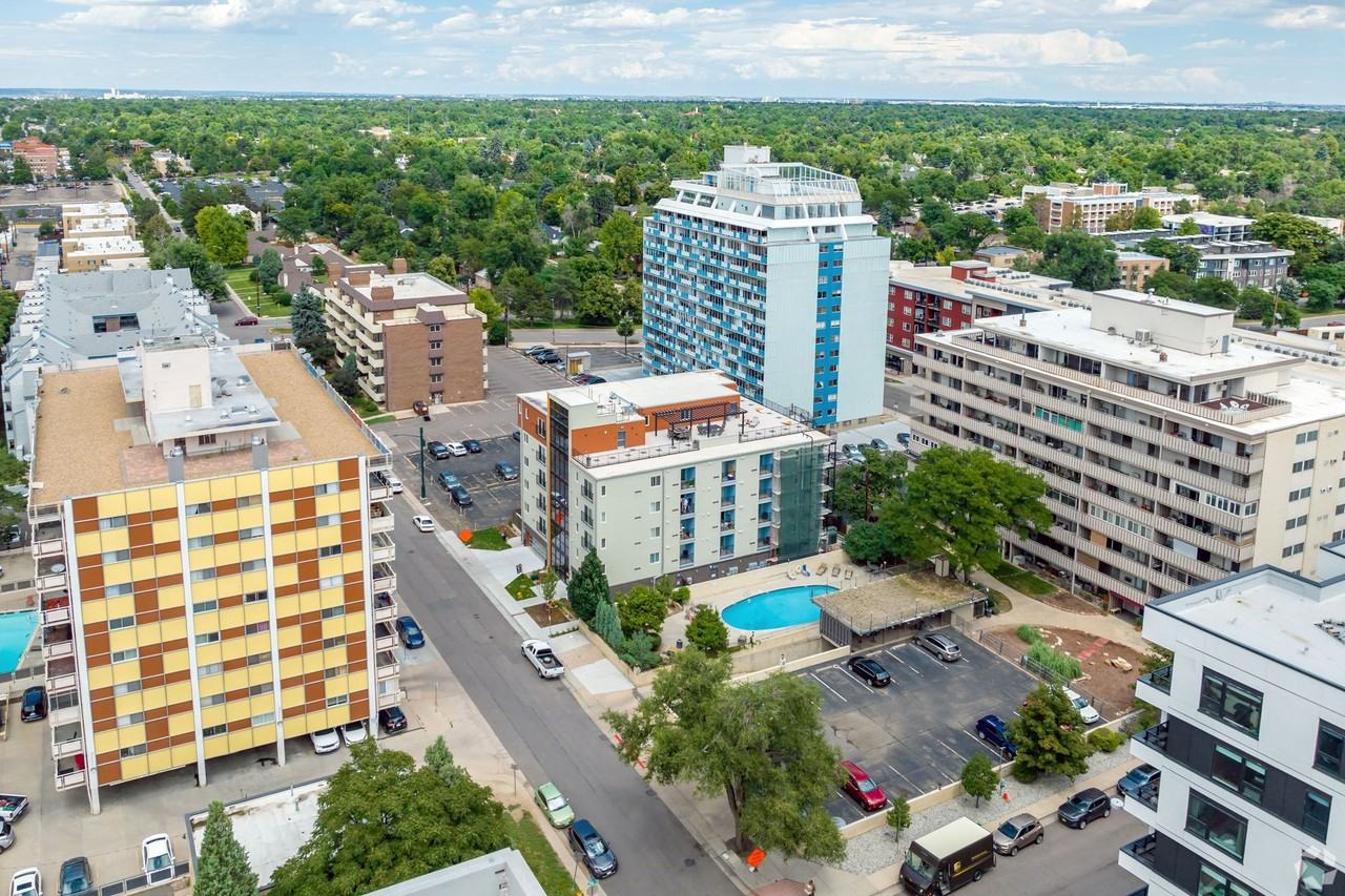 The Irving Apartments - Photo 6 of 8