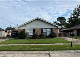 featured image of 8520 8520 - 8522 Gervais St