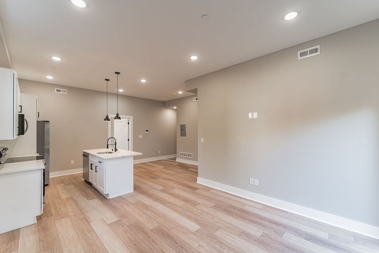 Incredibly redesigned Church - Photo 3 of 16