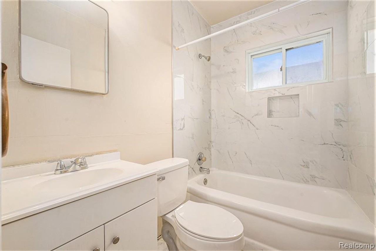 29119 York St - Photo 7 of 19