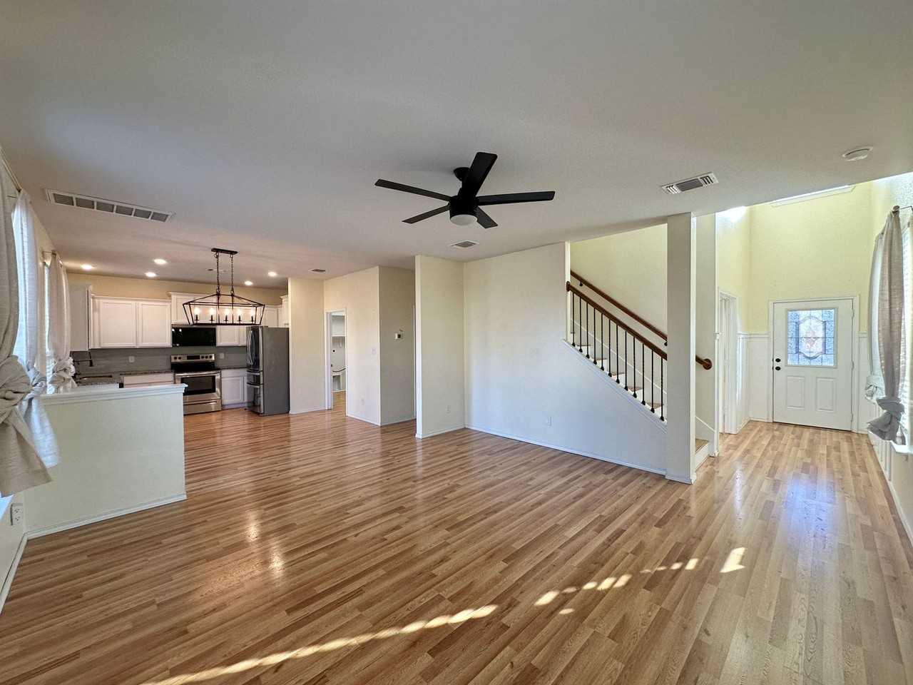 3705 Brunswick Dr - Photo 5 of 31