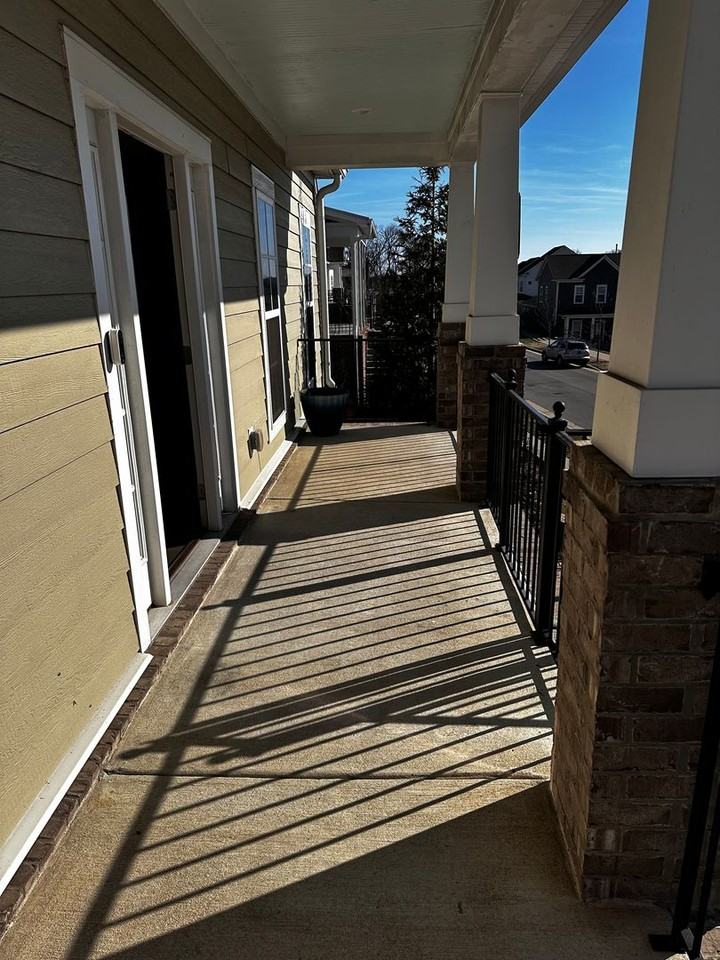 320 Moira Cir - Photo 2 of 30