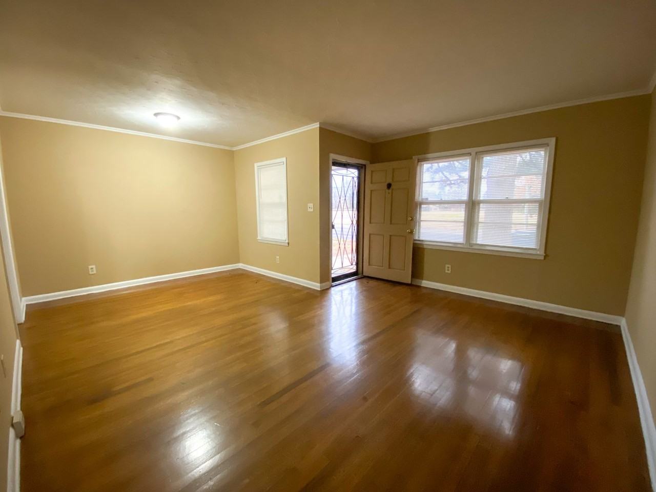 4866 Willow Rd - Photo 3 of 15