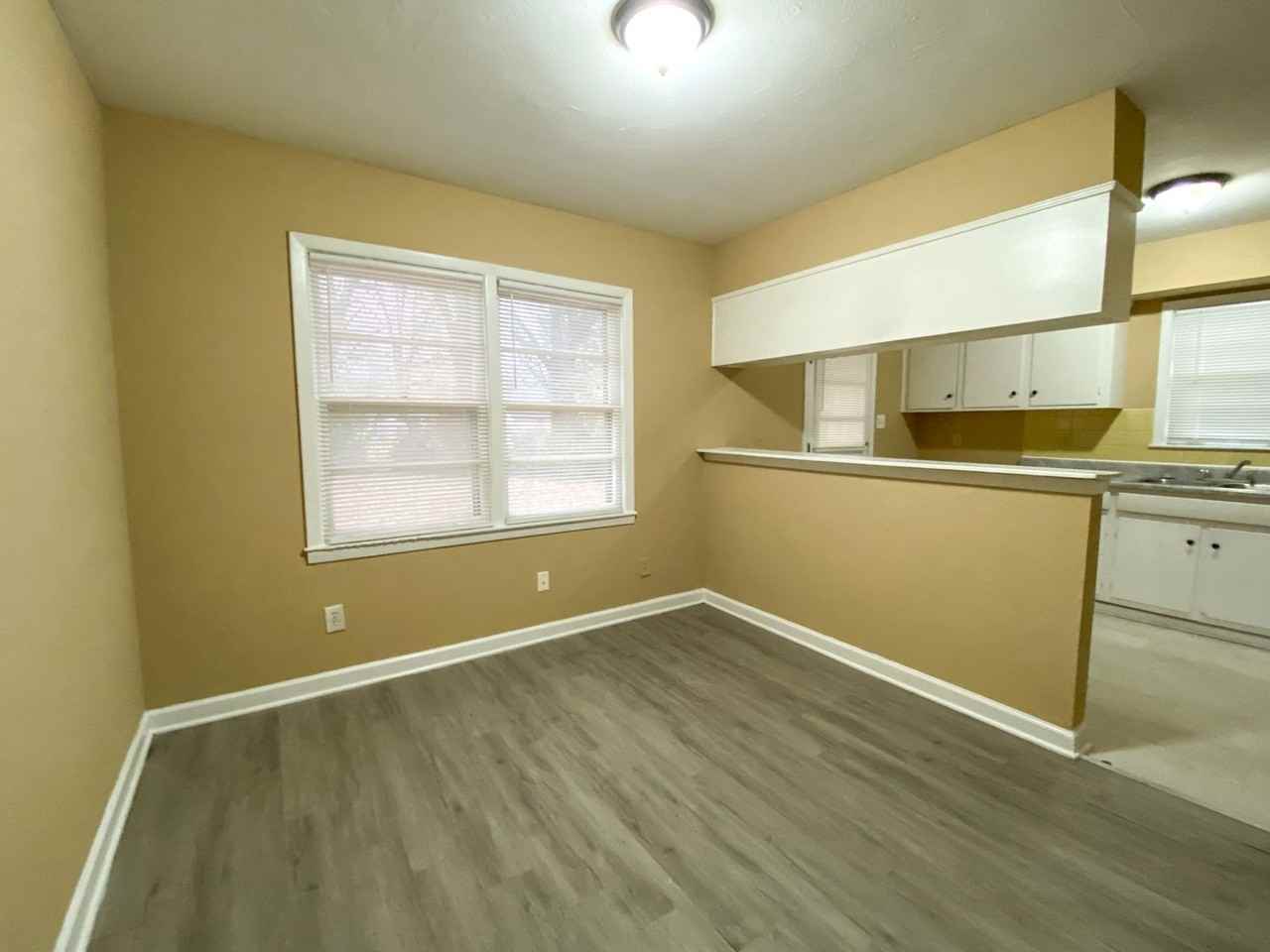 4866 Willow Rd - Photo 5 of 15