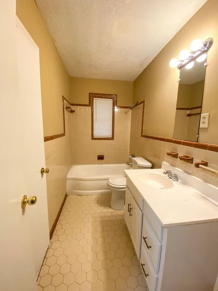 4866 Willow Rd - Photo 6 of 15